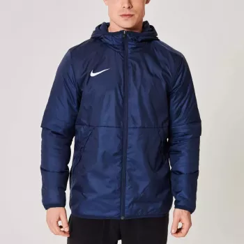 Nike Men’s Blue Hooded Jacket: Fit, Layering & Wear